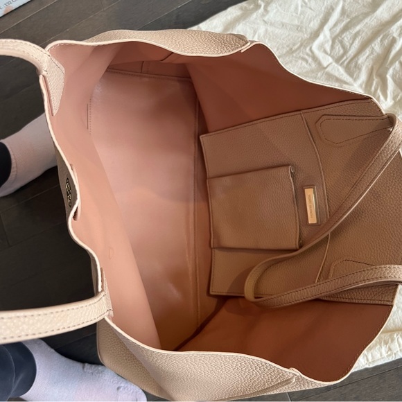 Tote brand new condition - Picture 2 of 2